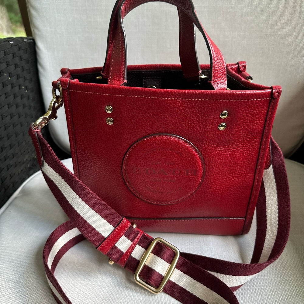 Coach Outlet Dempsey Red Pebbled Leather Tote Bag 22